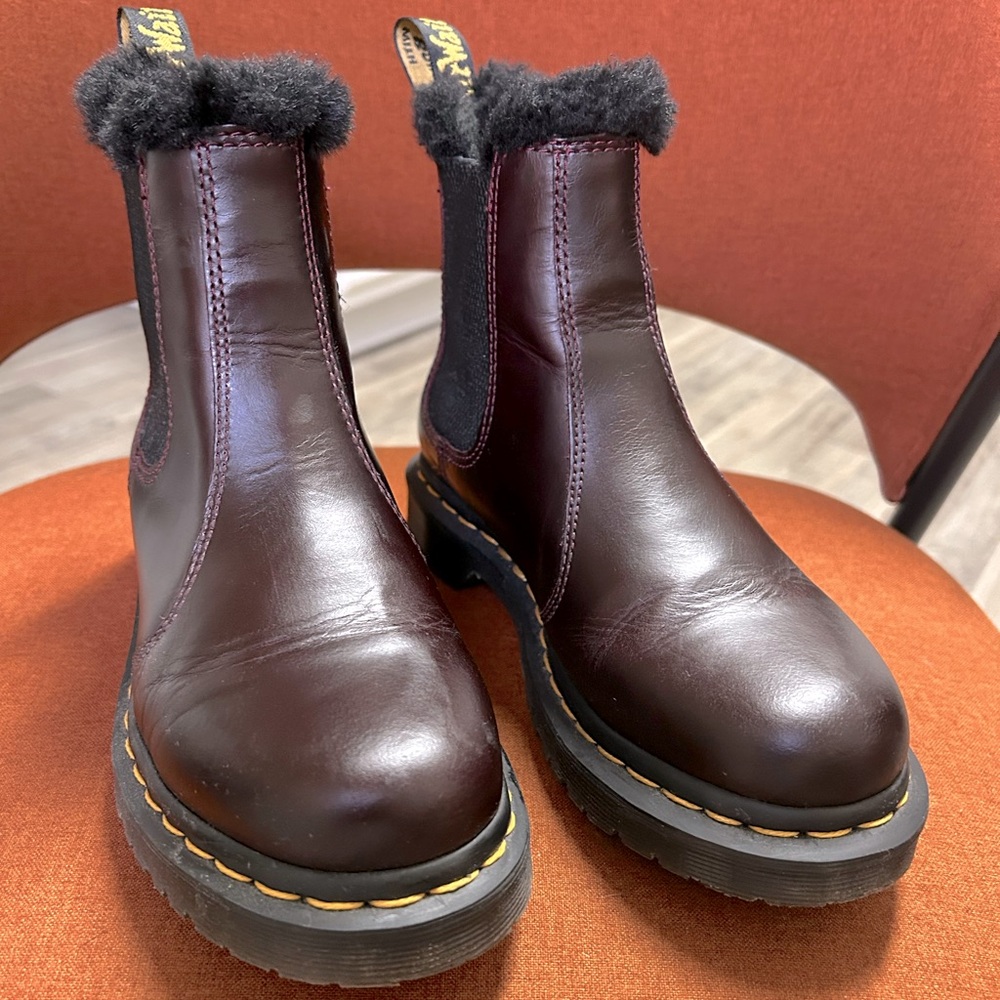 Dr. Martens Faux Fur Lined Soft Burgundy Leather Size 6